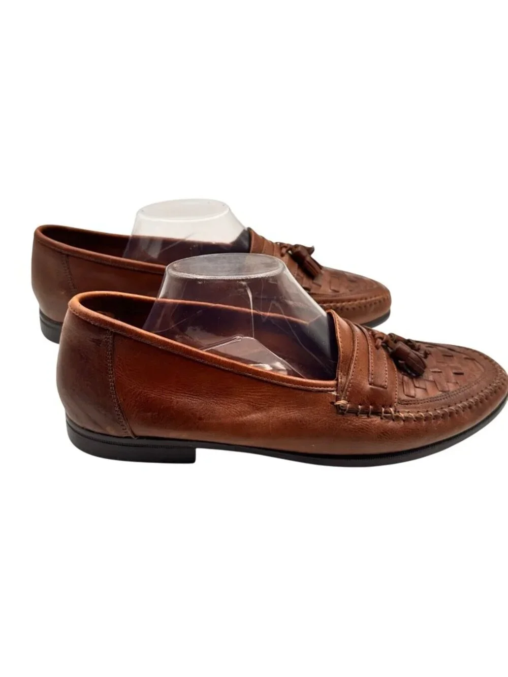 Oleg Cassini step into